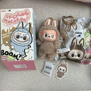 POP MART Exciting Macaron (Toffee)